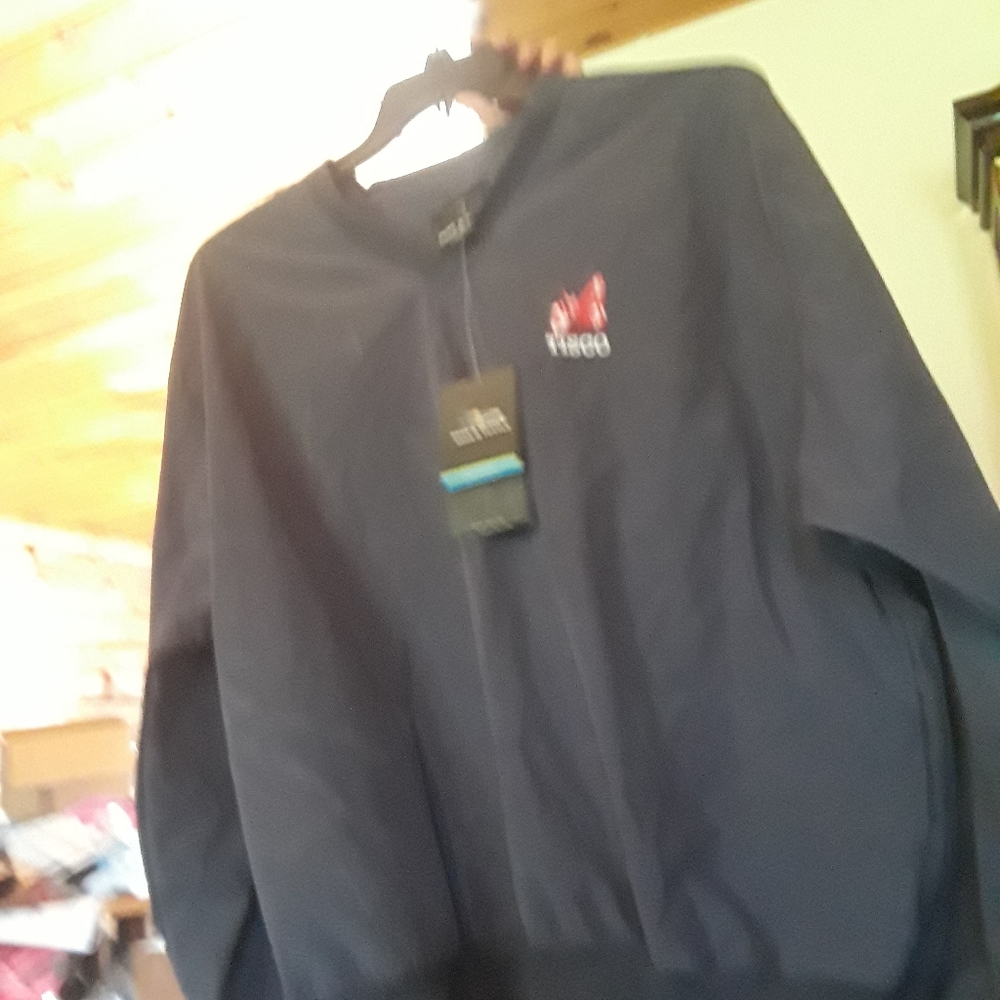 Pull over thin jacket